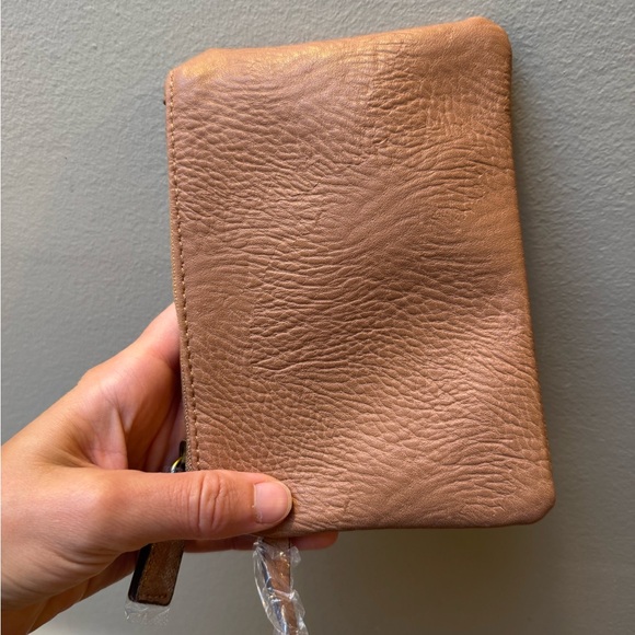 Elegant Black Vegan Leather Reversible Tote Bag - Picture 6 of 7